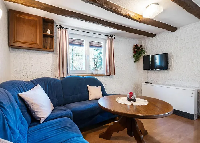 Ferienwohnung, Oberkirchen 슈말렌부르크